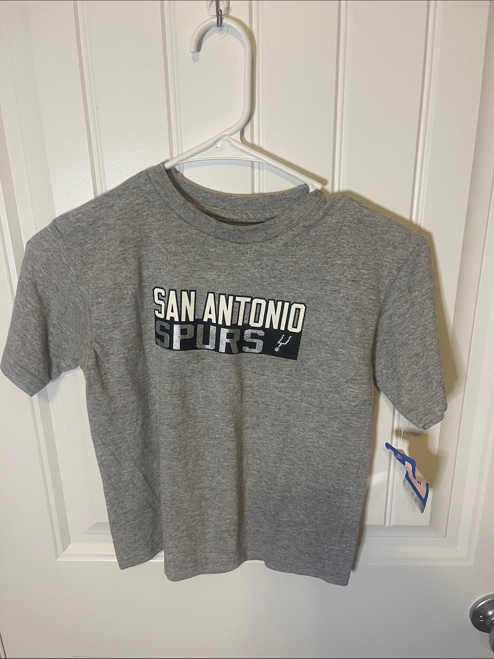 NBA San Antonio Spurs Gray Short Sleeve Logo Tee
